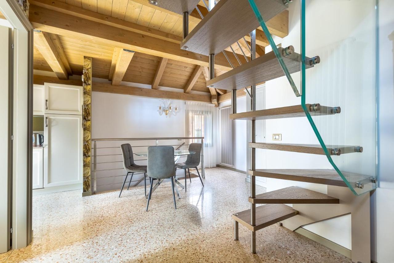 Ca' Cappello Venice Apartment 2 With Canal View מראה חיצוני תמונה